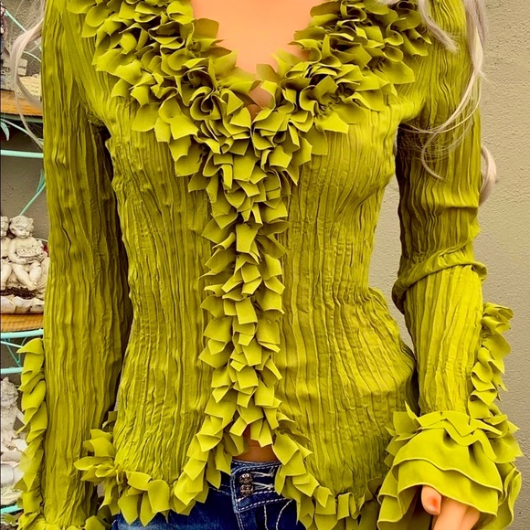 🎉2X HP🎊 Unique Cascade Floral Ruffle Accent Blouse - Picture 5 of 11